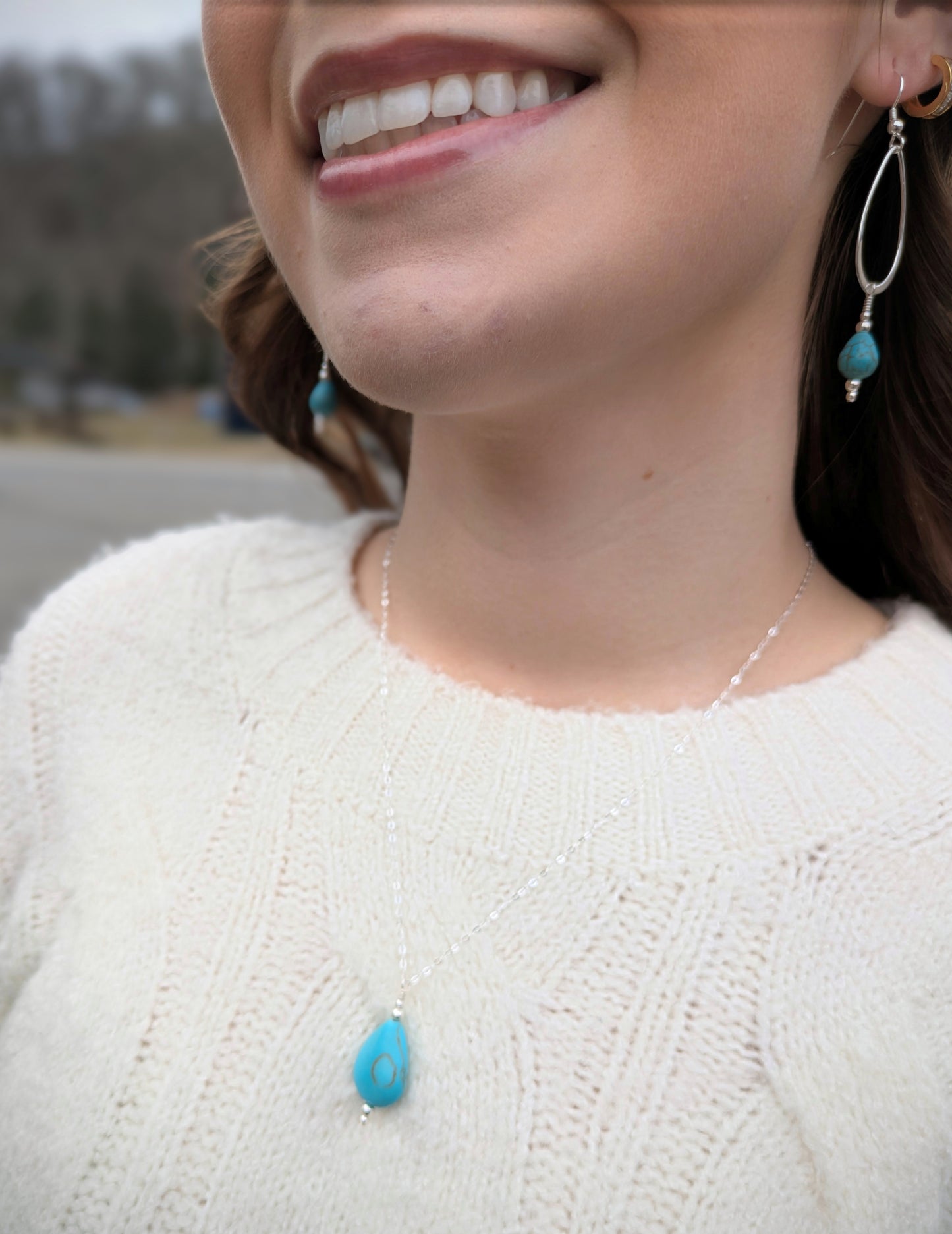 Turquoise Magnesite Necklace