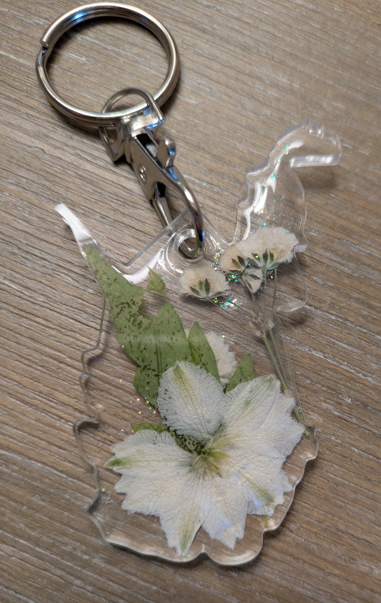 West Virginia Floral Keychain - White Flower