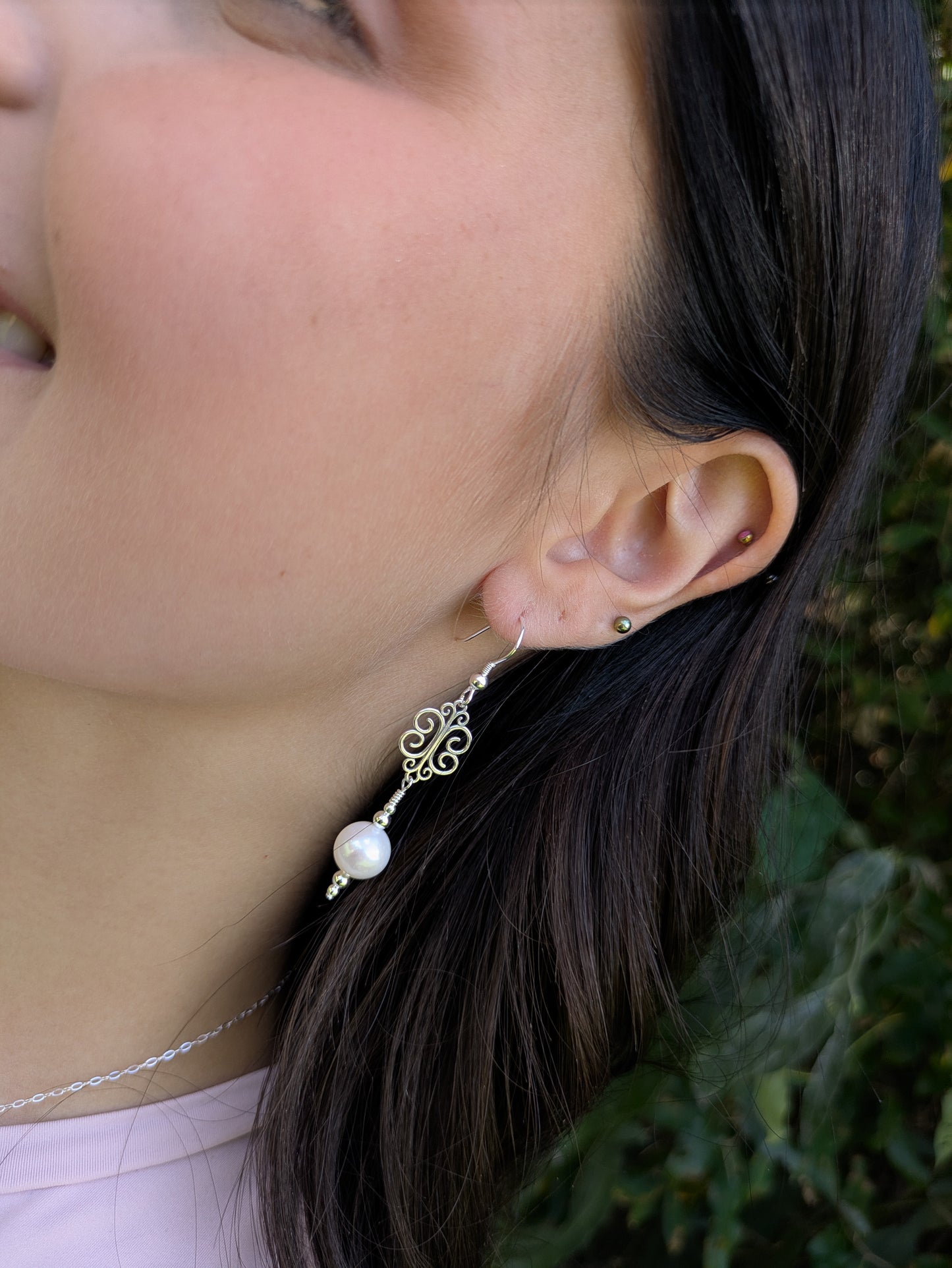 Modern Classic Pearl Earrings