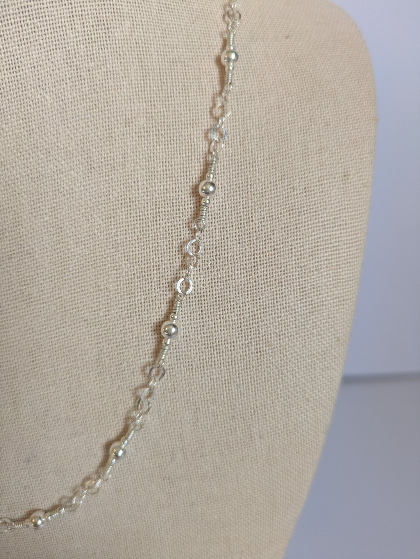 Sterling Silver Hand-connected Necklace