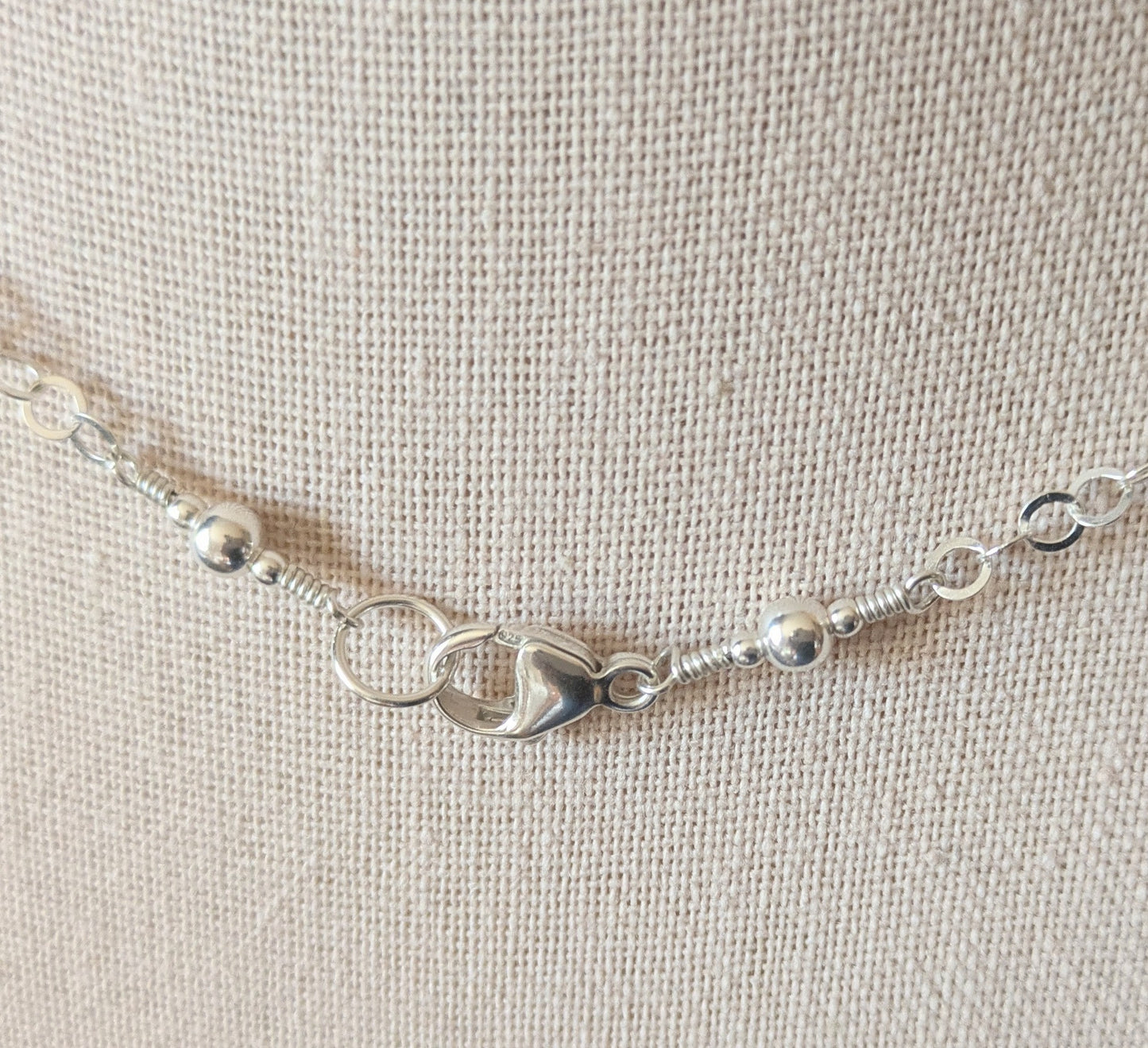 Sterling Silver Hand-connected Necklace