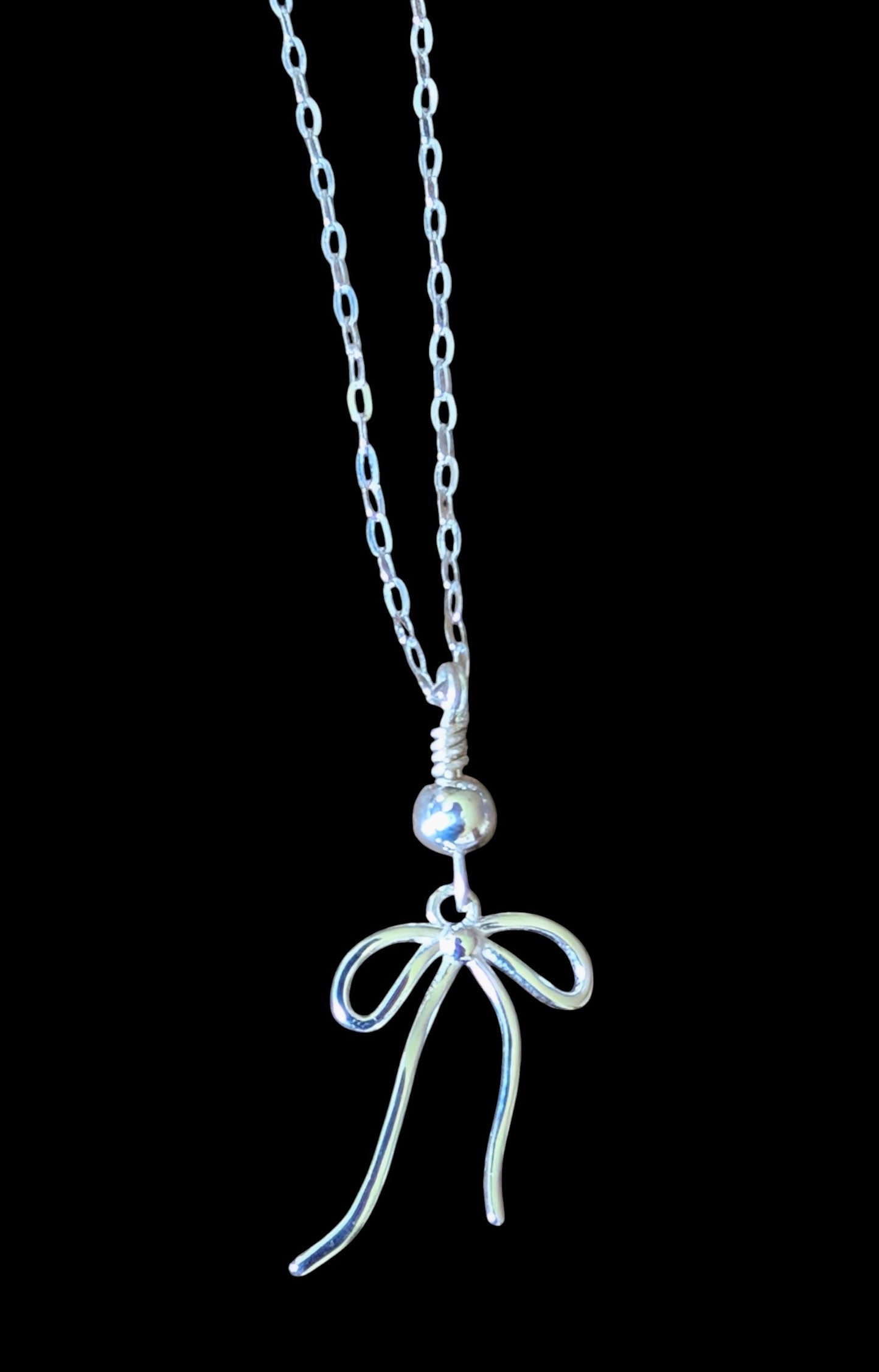 Dainty Bow Necklace